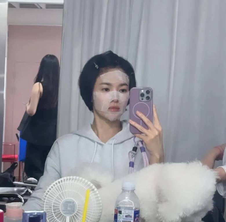 Đắp toner – cách cấp ẩm nhanh đang “chiếm sóng” Reels