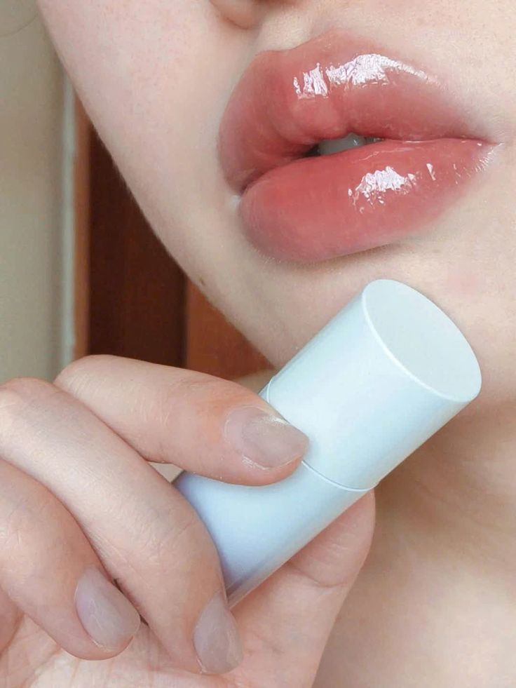 3. Dưỡng từ bên trong – bí quyết bền vững cho đôi môi khỏe