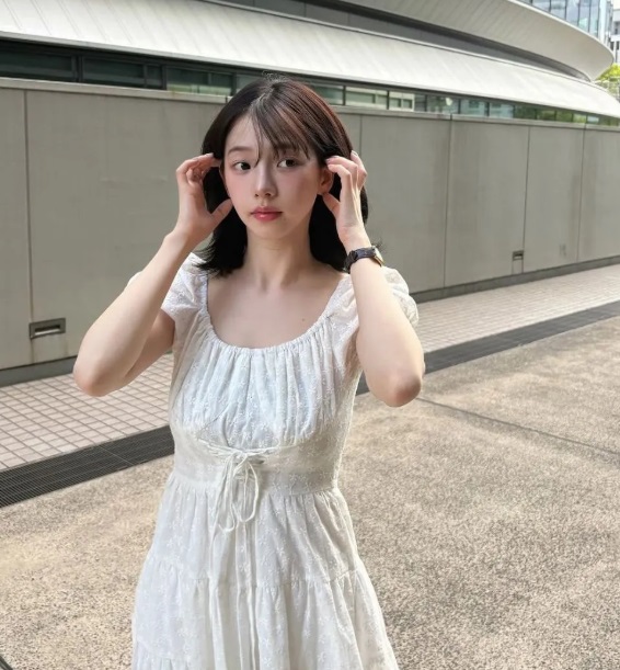 Vẻ đẹp “búp bê” được tạo nên từ phong cách trang điểm tự nhiên