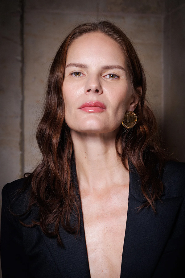 3. Copper Brown – nâu đồng thời thượng, quyến rũ và trưởng thành