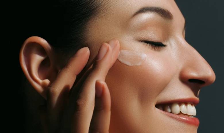 1. Chuẩn bị da đúng cách – bước nền tảng không thể bỏ qua