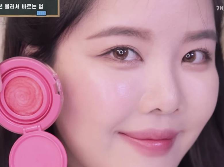 5. Má hồng cushion – Chuẩn phong cách Hàn, dễ kiểm soát