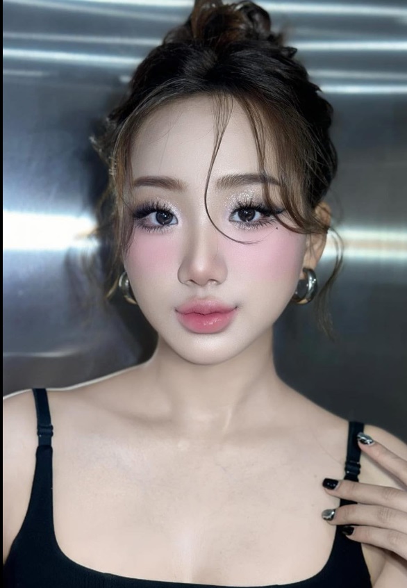 Ánh bạc hoàng hôn: Kim loại không còn là đặc quyền của mùa đông