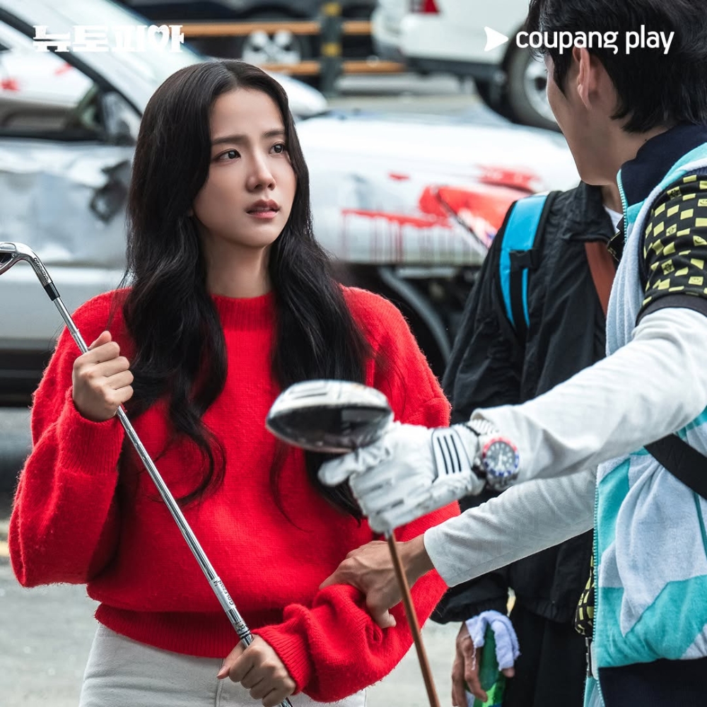 Hàng chân mày tự nhiên của Jisoo