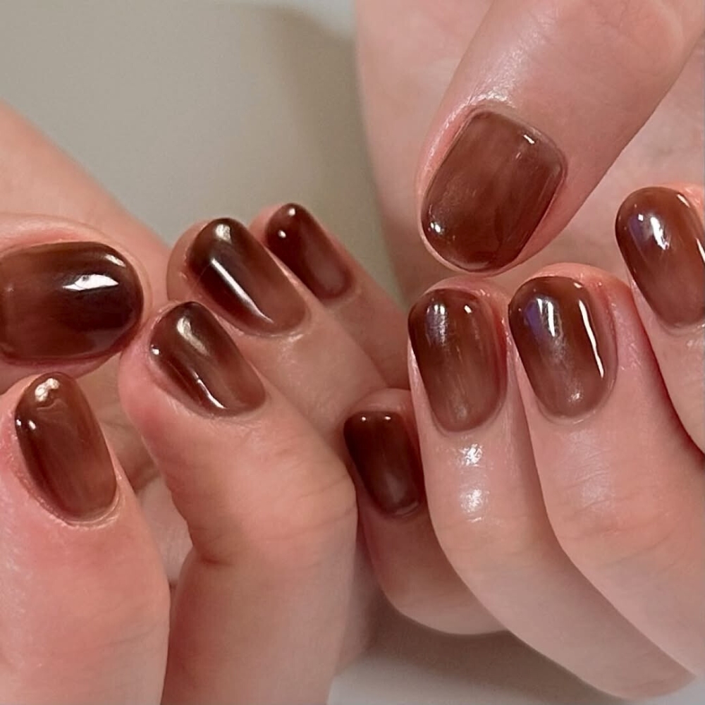 Mẫu nail màu nâu cà phê