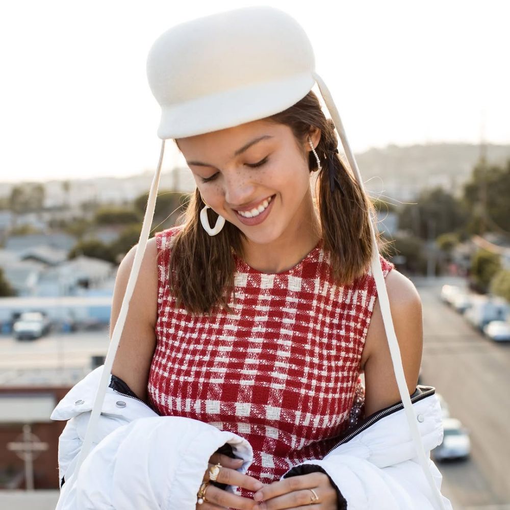 Olivia Rodrigo rạng rỡ dưới nắng Hè