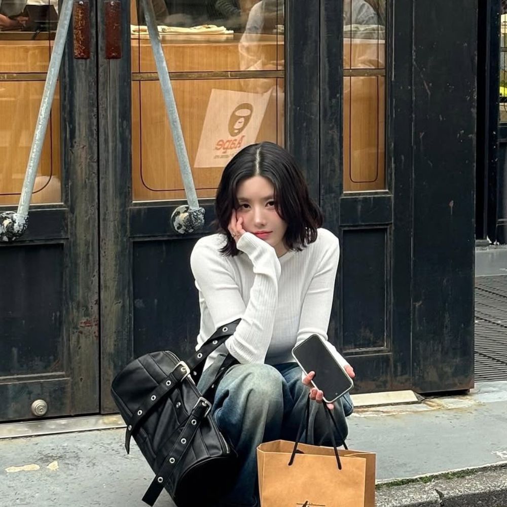 Kéo giãn cơ mặt tại nhà ai cũng có thể làm được
