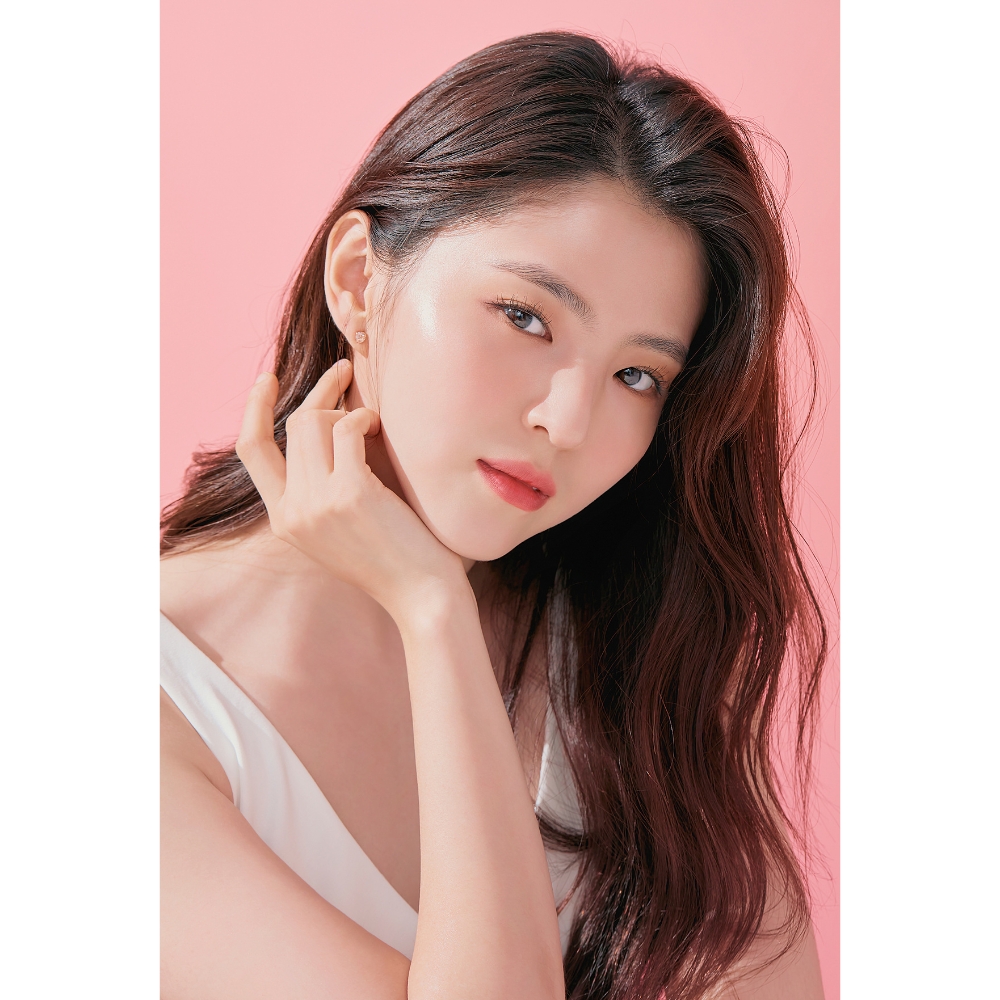 Han So Hee chú trọng làm sạch da