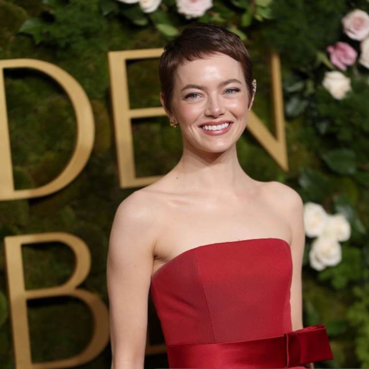 Emma Stone với mái tóc pixie tại Golden Globe Awards