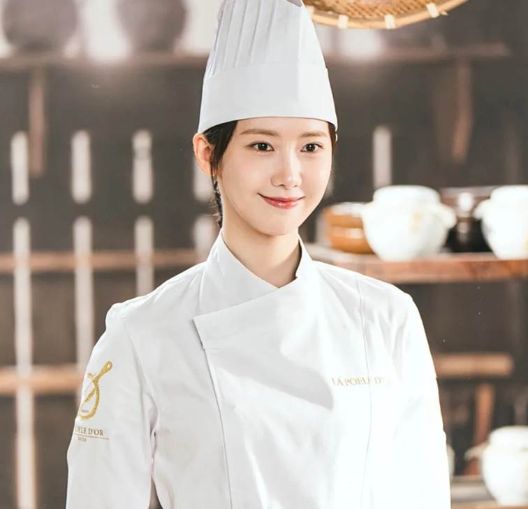 1. “Nữ đầu bếp tương lai” trong lớp trang điểm thời Joseon