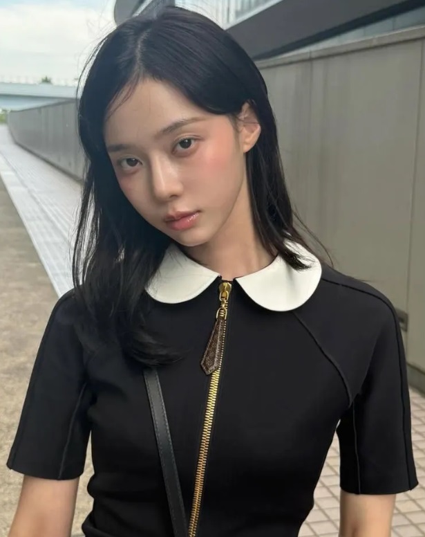 Phong cách “no eye makeup”