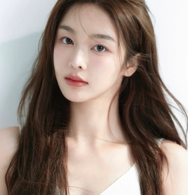 1. Vitamin C và Hyaluronic Acid