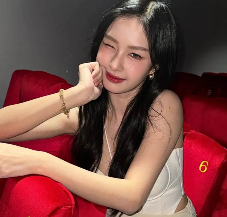 2. Son đỏ hồng ngọt ngào – “vũ khí” ghi dấu ấn
