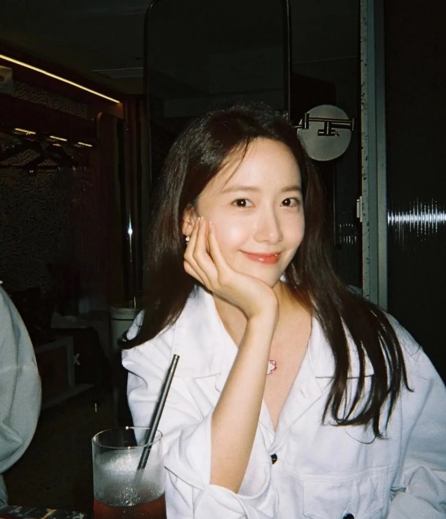 Gương mặt dài – Cân đối với dáng mày ngang