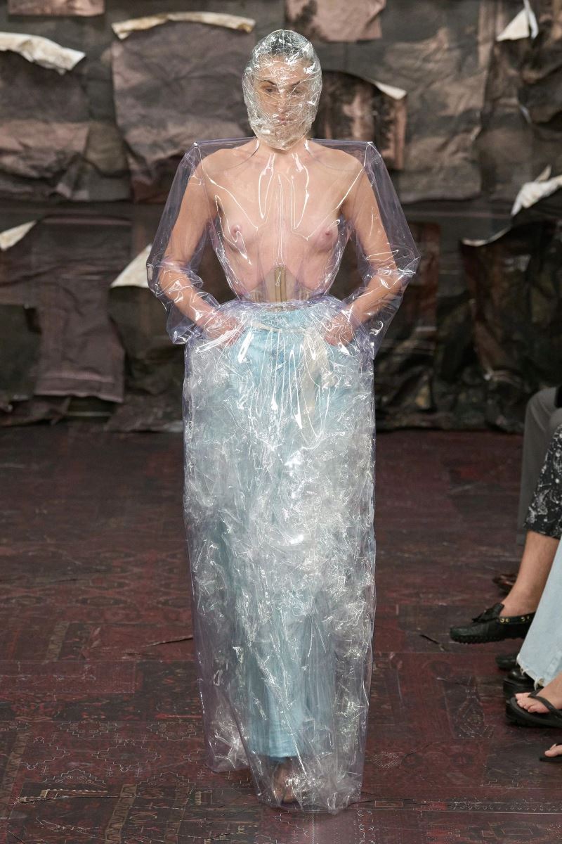 Maison Margiela: Gương mặt ẩn mình, bí ẩn