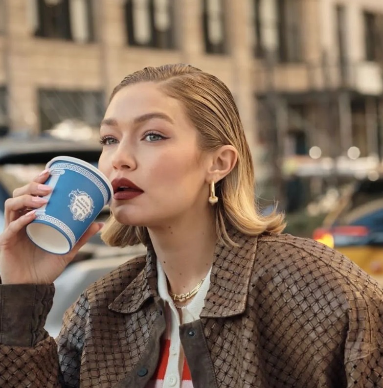 7. Gigi Hadid – Bob ướt bóng thời thượng