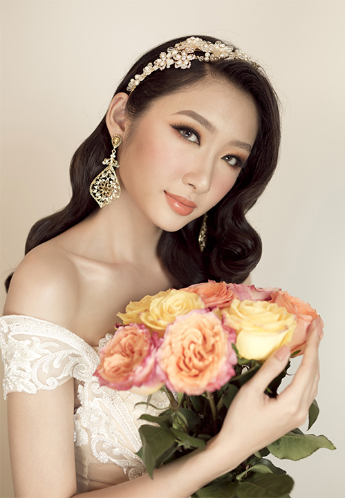 Trang điểm cô dâu mắt một mí tone nâu đất – môi hồng cam