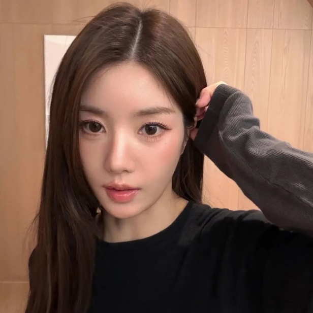 1. Chăm sóc tóc bắt đầu từ da đầu