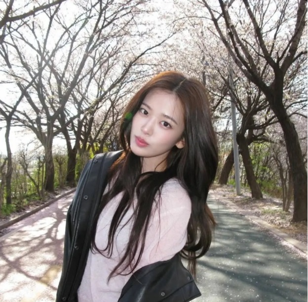 Layout makeup tông hồng trong trẻo – xu hướng làm đẹp không bao giờ lỗi thời