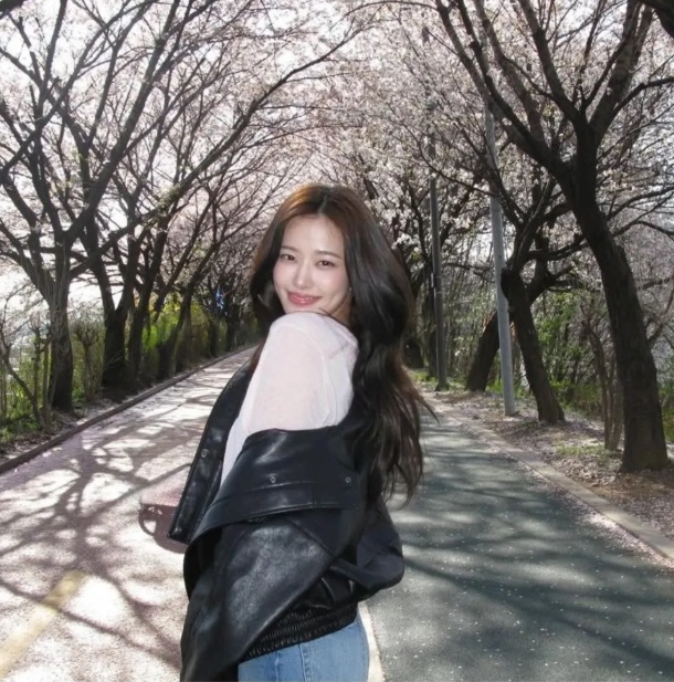 Kiểu tóc layer nâu choco – bí quyết tạo vẻ ngoài dịu dàng