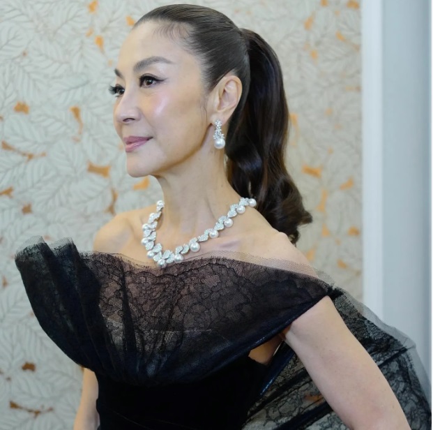 Son môi dưỡng ẩm giúp đôi môi căng mọng