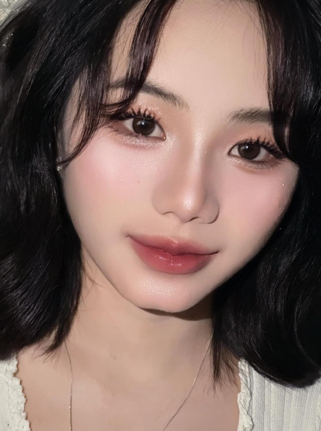 Hướng dẫn kẻ mắt chuẩn style hot girl