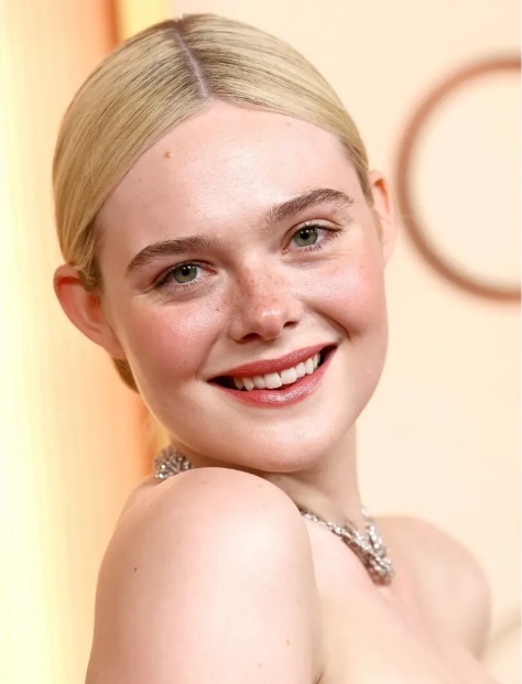 Elle Fanning – Khi vẻ đẹp tự nhiên trở thành xu hướng