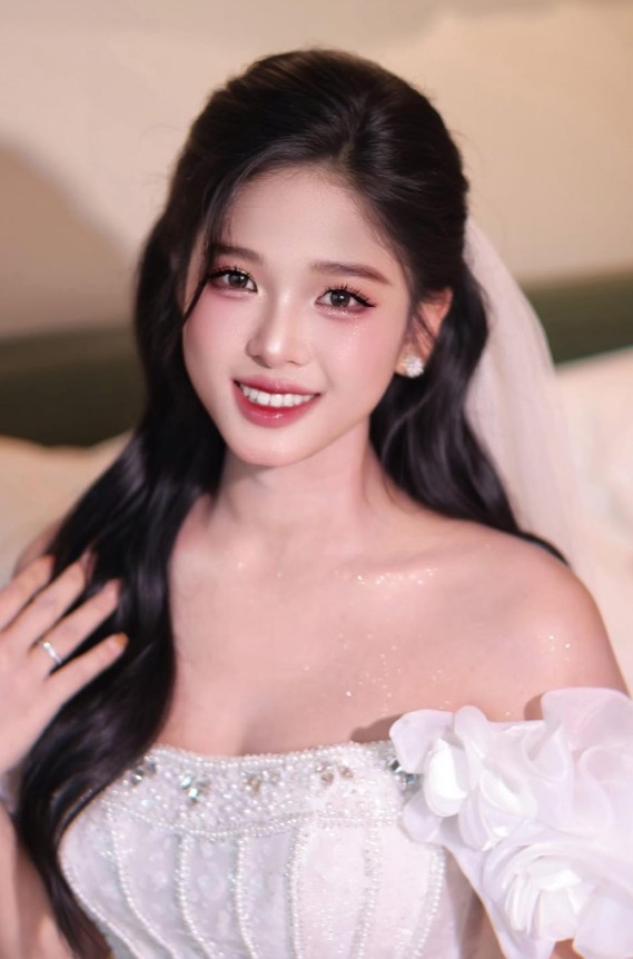 Phấn phủ là gì? Vai trò quan trọng trong lớp makeup