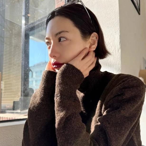 3. Uống nước ép giàu vitamin để nuôi da từ bên trong