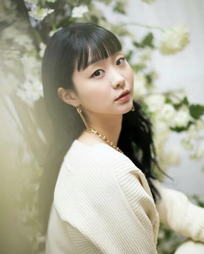 Kim Da Mi: Kẻ sát mí và tăng chiều sâu cho ánh nhìn