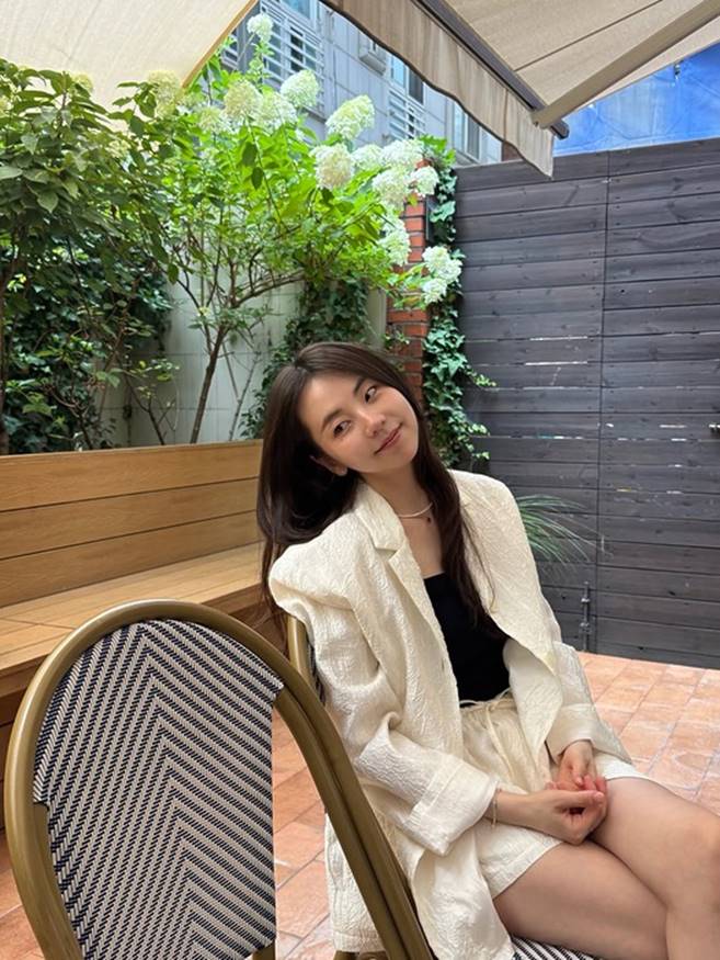 Makeup màu mơ: Ấm áp như ánh nắng mùa thu
