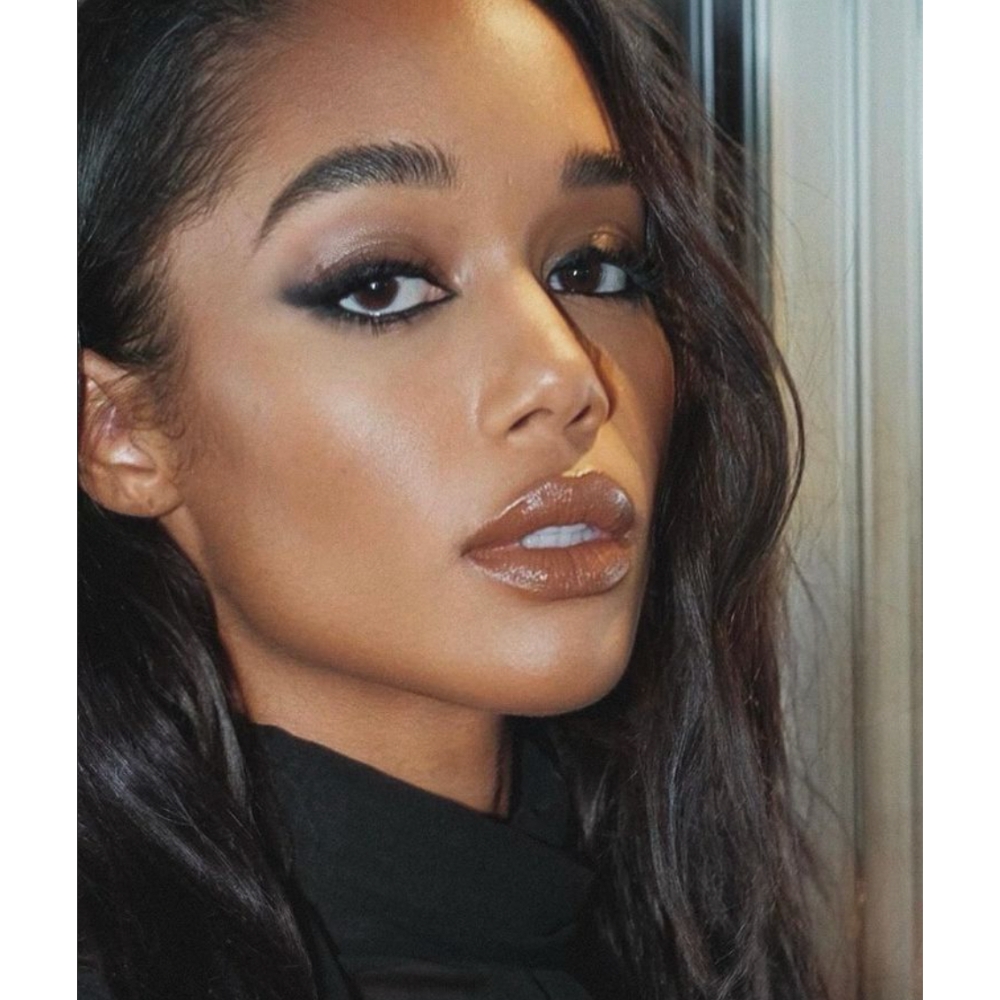 Laura Harrier cá tính với phong cách make up “Smouldering Eyes