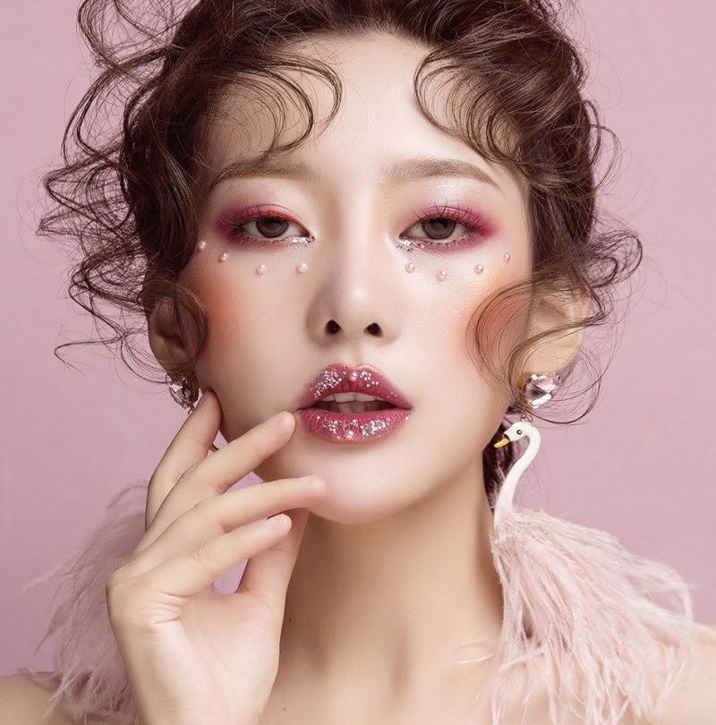 Bí quyết trang điểm từ Makeup Artist nổi tiếng tiếp