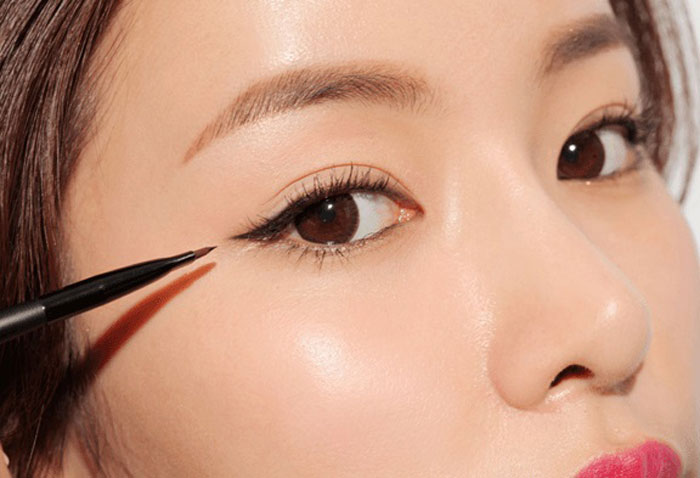 bỏ túi cho mình các bước trang điểm nhẹ nhàng đi học 