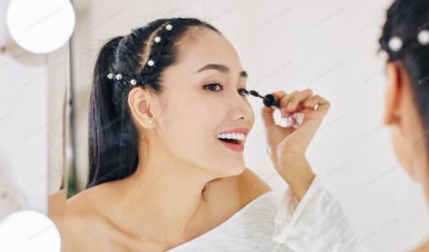 Đôi mắt hút hồn nhờ cách chuốt mascara chuẩn không cần chỉnh 