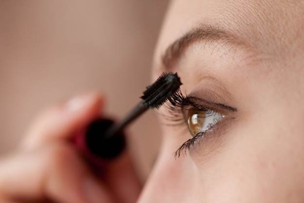 Đôi mắt hút hồn nhờ cách chuốt mascara chuẩn không cần chỉnh 