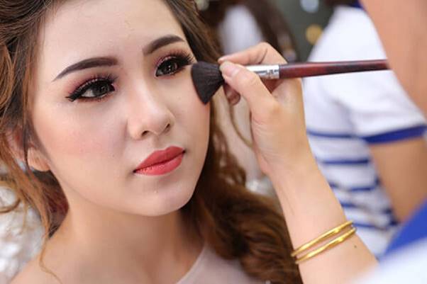 makeup biểu diễn văn nghệ đẹp tại TP. HCM