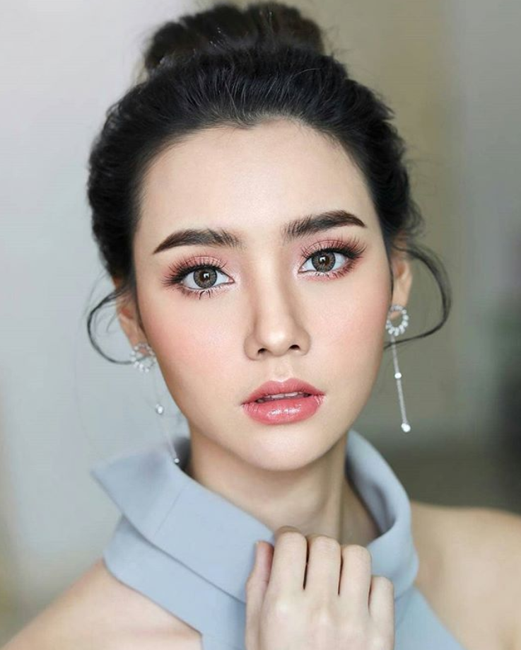 Makeup dự tiệc cuối năm 