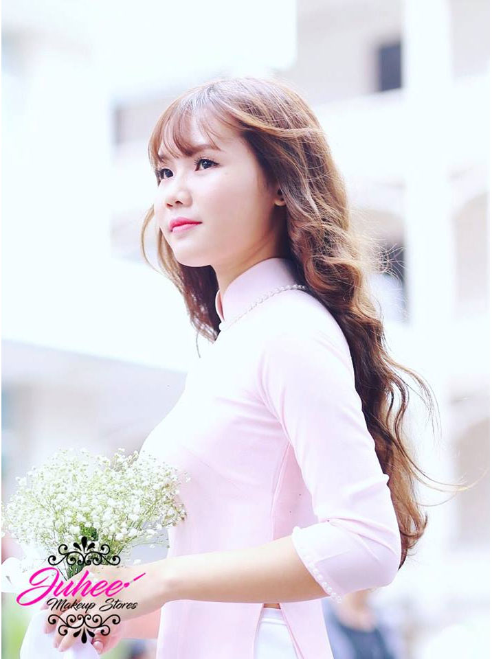 Trang điểm là cách yêu chiều bản thân hơn.