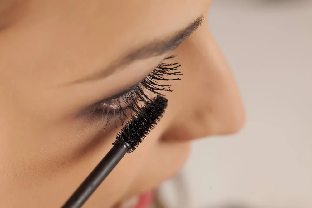 Mascara bị khô và bí quyết khắc phục nhanh gọn 