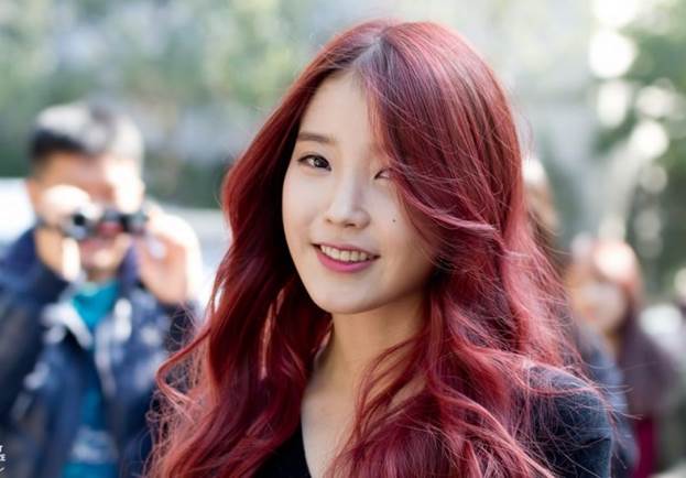 “Bung lụa” mua dịch với trào lưu makeup TIKTOK thập niên 90