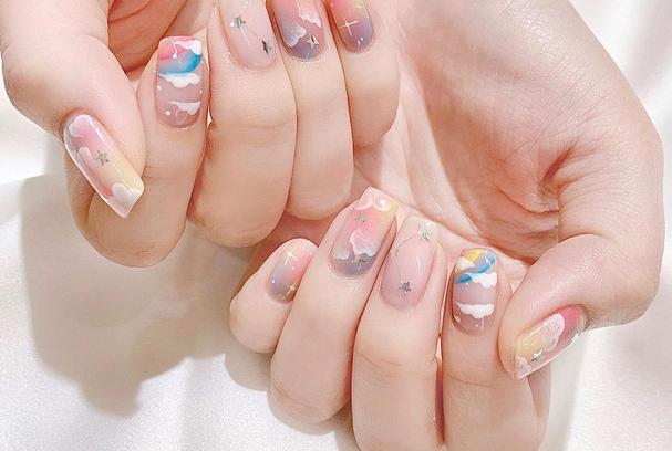 Nên đi học makeup chuyên nghiệp hay đi học làm nail