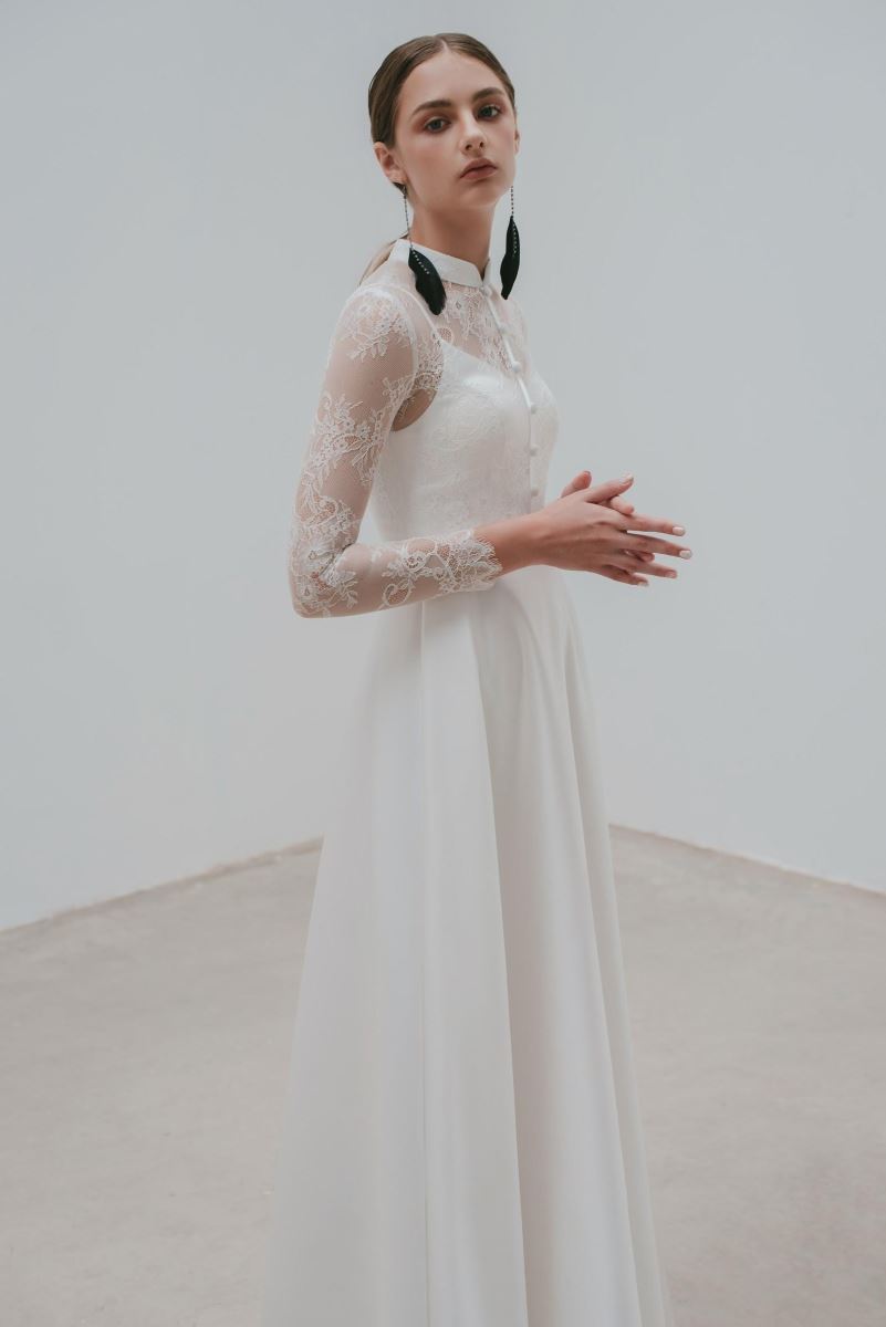 trang điểm cô dâu và váy cưới theo phong cách đơn giản 3