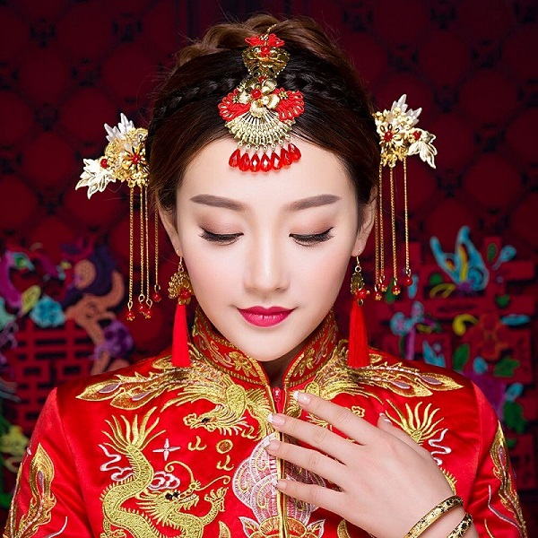 Trang điểm cô dâu Trung Quốc 2