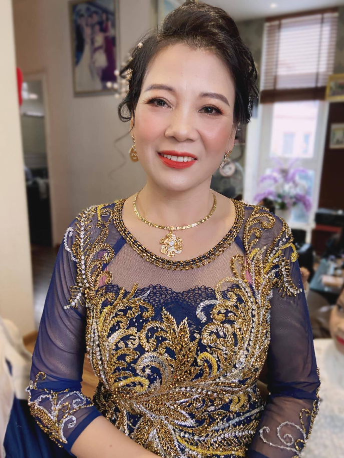 trang điểm cho mẹ chú rể tại Hà Nội 