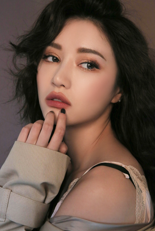 xu hướng makeup 2023 