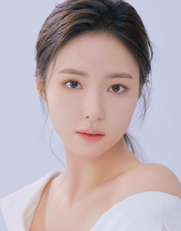 Xu hướng makeup Minimalist