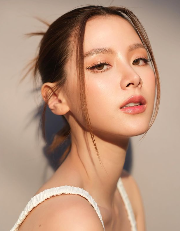 Xu hướng makeup Minimalist