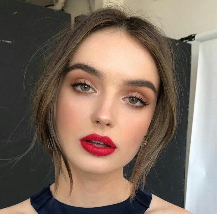 xu hướng makeup gây bão 2022