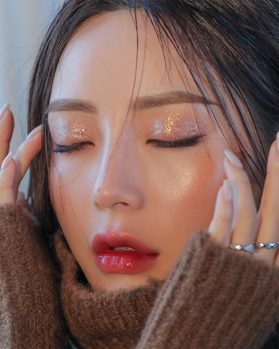 xu hướng makeup gây bão 2022